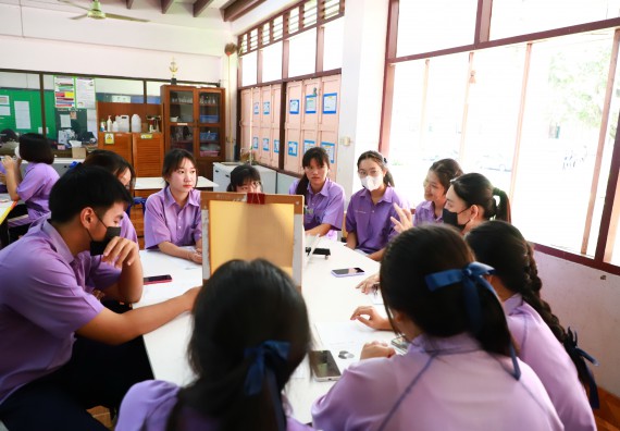 คณะวิทยาศาสตร์และเทคโนโลยี จัดค่ายวิทยาศาสตร์สัญจร ปีการศึกษา 2566  โรงเรียนขาณุวิทยา