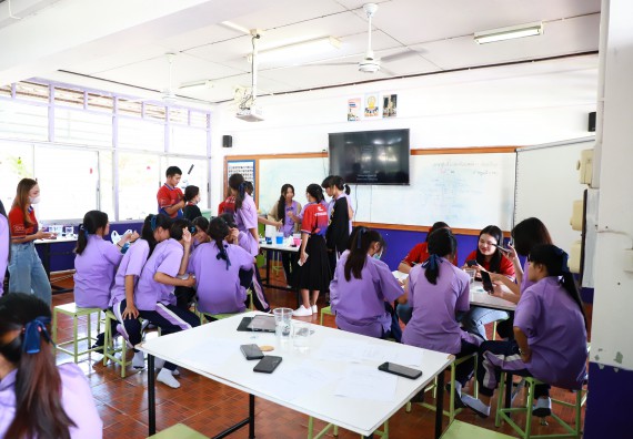 คณะวิทยาศาสตร์และเทคโนโลยี จัดค่ายวิทยาศาสตร์สัญจร ปีการศึกษา 2566  โรงเรียนขาณุวิทยา