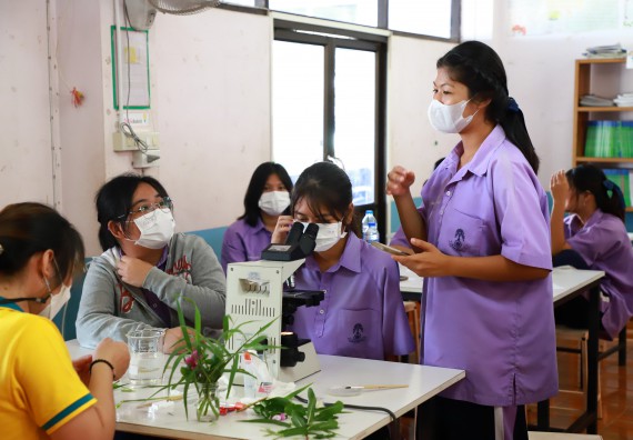 คณะวิทยาศาสตร์และเทคโนโลยี จัดค่ายวิทยาศาสตร์สัญจร ปีการศึกษา 2566  โรงเรียนขาณุวิทยา