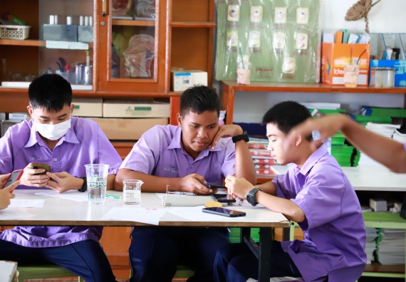 คณะวิทยาศาสตร์และเทคโนโลยี จัดค่ายวิทยาศาสตร์สัญจร ปีการศึกษา 2566  โรงเรียนขาณุวิทยา