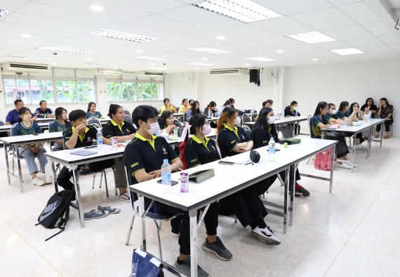 ภาพกิจกรรม  ศูนย์วิทยาศาสตร์และวิทยาศาสตร์ประยุกต์ คณะวิทยาศาสตร์และเทคโนโลยี จัดอบรมเชิงปฏิบัติการการอบรมดับเพลิงขั้นต้นและความปลอดภัยในห้องปฏิบัติการ