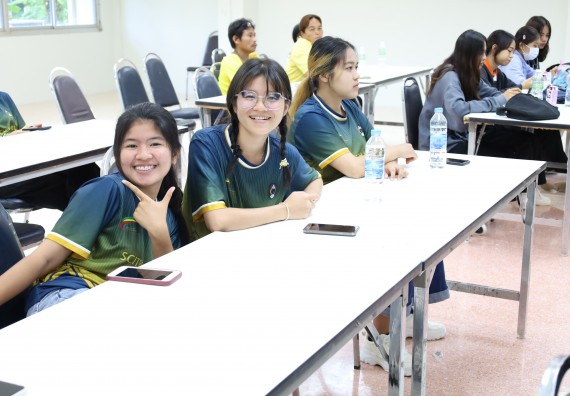 ภาพกิจกรรม  ศูนย์วิทยาศาสตร์และวิทยาศาสตร์ประยุกต์ คณะวิทยาศาสตร์และเทคโนโลยี จัดอบรมเชิงปฏิบัติการการอบรมดับเพลิงขั้นต้นและความปลอดภัยในห้องปฏิบัติการ