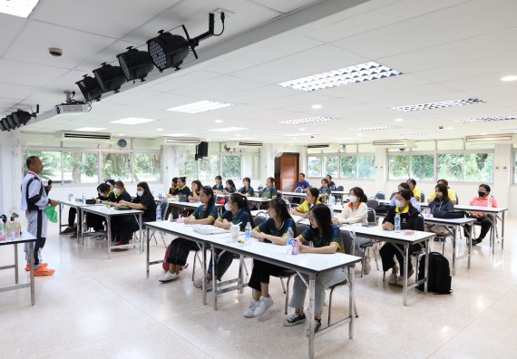 ภาพกิจกรรม  ศูนย์วิทยาศาสตร์และวิทยาศาสตร์ประยุกต์ คณะวิทยาศาสตร์และเทคโนโลยี จัดอบรมเชิงปฏิบัติการการอบรมดับเพลิงขั้นต้นและความปลอดภัยในห้องปฏิบัติการ