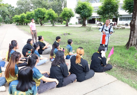 ภาพกิจกรรม  ศูนย์วิทยาศาสตร์และวิทยาศาสตร์ประยุกต์ คณะวิทยาศาสตร์และเทคโนโลยี จัดอบรมเชิงปฏิบัติการการอบรมดับเพลิงขั้นต้นและความปลอดภัยในห้องปฏิบัติการ