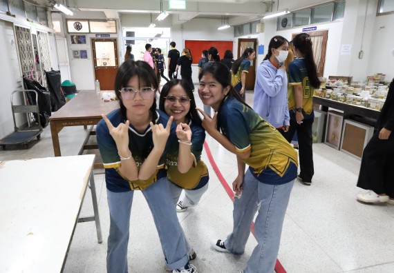 ภาพกิจกรรม  ศูนย์วิทยาศาสตร์และวิทยาศาสตร์ประยุกต์ คณะวิทยาศาสตร์และเทคโนโลยี จัดอบรมเชิงปฏิบัติการการอบรมดับเพลิงขั้นต้นและความปลอดภัยในห้องปฏิบัติการ