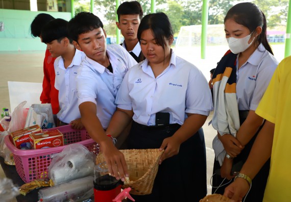 คณะวิทยาศาสตร์และเทคโนโลยี จัดค่ายวิทยาศาสตร์สัญจร ปีการศึกษา 2566  โรงเรียนสลกบาตรวิทยา