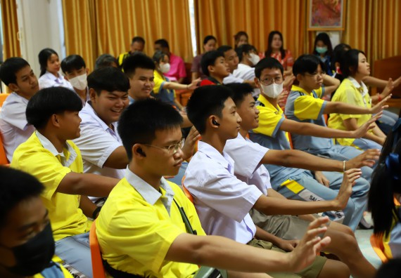 คณะวิทยาศาสตร์และเทคโนโลยี จัดค่ายวิทยาศาสตร์สัญจร ปีการศึกษา 2566  โรงเรียนสลกบาตรวิทยา