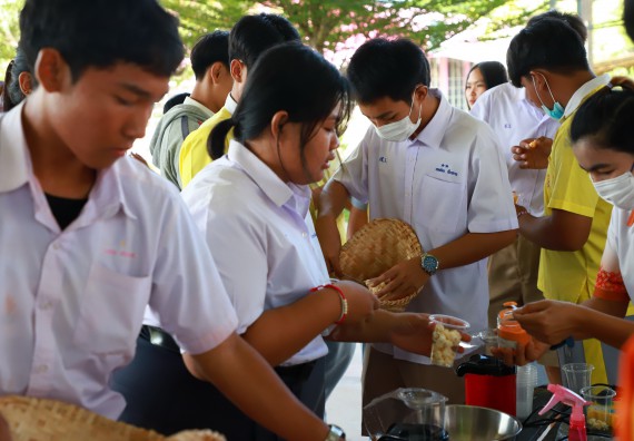 คณะวิทยาศาสตร์และเทคโนโลยี จัดค่ายวิทยาศาสตร์สัญจร ปีการศึกษา 2566  โรงเรียนสลกบาตรวิทยา