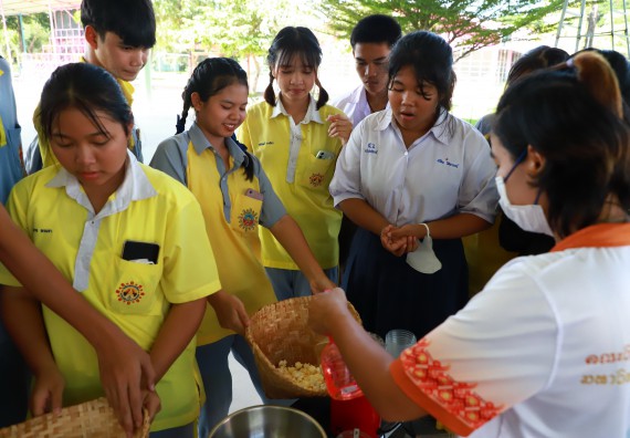 คณะวิทยาศาสตร์และเทคโนโลยี จัดค่ายวิทยาศาสตร์สัญจร ปีการศึกษา 2566  โรงเรียนสลกบาตรวิทยา