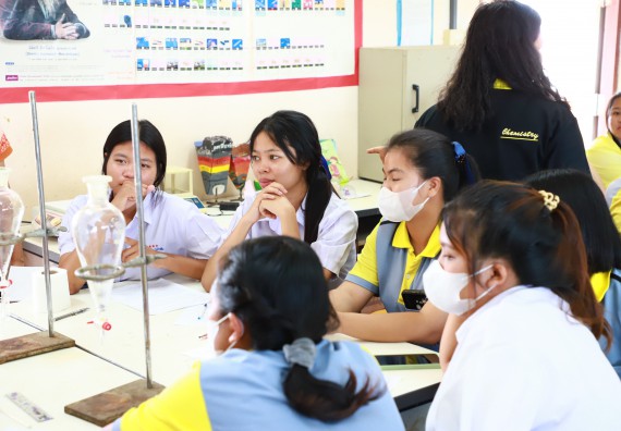 คณะวิทยาศาสตร์และเทคโนโลยี จัดค่ายวิทยาศาสตร์สัญจร ปีการศึกษา 2566  โรงเรียนสลกบาตรวิทยา