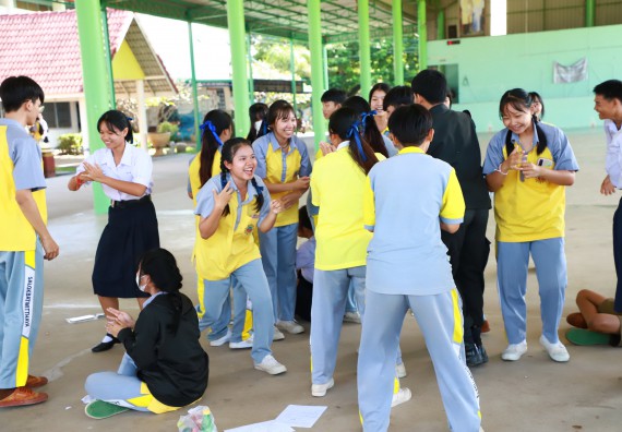 คณะวิทยาศาสตร์และเทคโนโลยี จัดค่ายวิทยาศาสตร์สัญจร ปีการศึกษา 2566  โรงเรียนสลกบาตรวิทยา