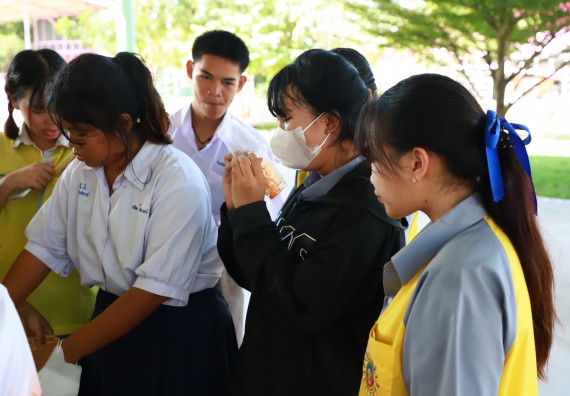 คณะวิทยาศาสตร์และเทคโนโลยี จัดค่ายวิทยาศาสตร์สัญจร ปีการศึกษา 2566  โรงเรียนสลกบาตรวิทยา