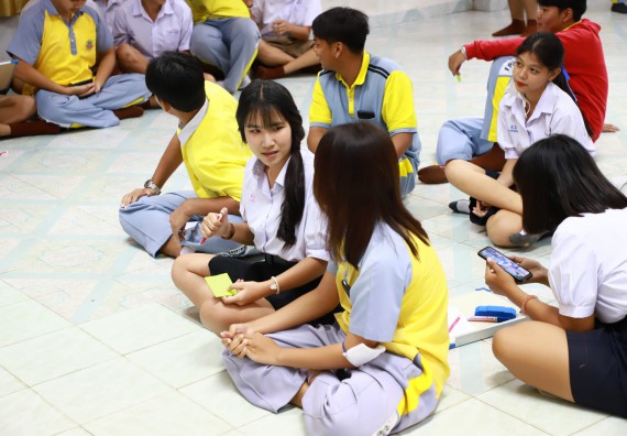 คณะวิทยาศาสตร์และเทคโนโลยี จัดค่ายวิทยาศาสตร์สัญจร ปีการศึกษา 2566  โรงเรียนสลกบาตรวิทยา