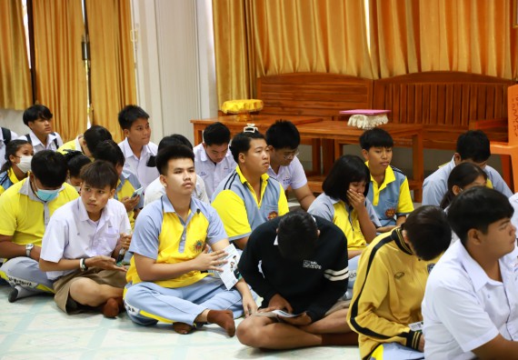 คณะวิทยาศาสตร์และเทคโนโลยี จัดค่ายวิทยาศาสตร์สัญจร ปีการศึกษา 2566  โรงเรียนสลกบาตรวิทยา