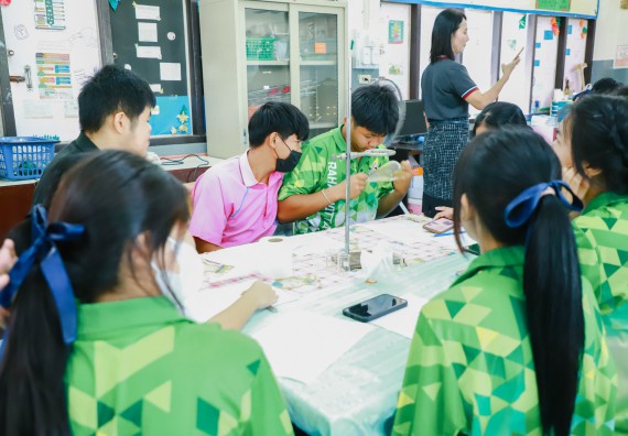 คณะวิทยาศาสตร์และเทคโนโลยี จัดค่ายวิทยาศาสตร์สัญจร ปีการศึกษา 2566  โรงเรียนระหานวิทยา 