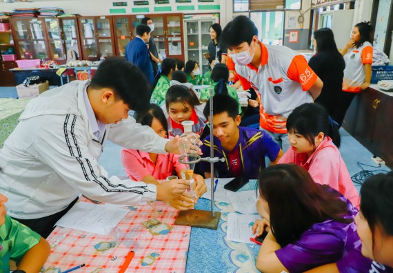 คณะวิทยาศาสตร์และเทคโนโลยี จัดค่ายวิทยาศาสตร์สัญจร ปีการศึกษา 2566  โรงเรียนระหานวิทยา 