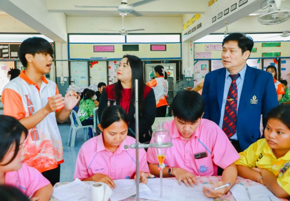 คณะวิทยาศาสตร์และเทคโนโลยี จัดค่ายวิทยาศาสตร์สัญจร ปีการศึกษา 2566  โรงเรียนระหานวิทยา 