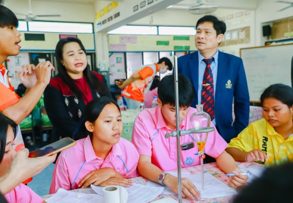 คณะวิทยาศาสตร์และเทคโนโลยี จัดค่ายวิทยาศาสตร์สัญจร ปีการศึกษา 2566  โรงเรียนระหานวิทยา 