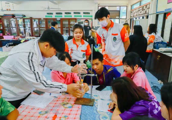 คณะวิทยาศาสตร์และเทคโนโลยี จัดค่ายวิทยาศาสตร์สัญจร ปีการศึกษา 2566  โรงเรียนระหานวิทยา 