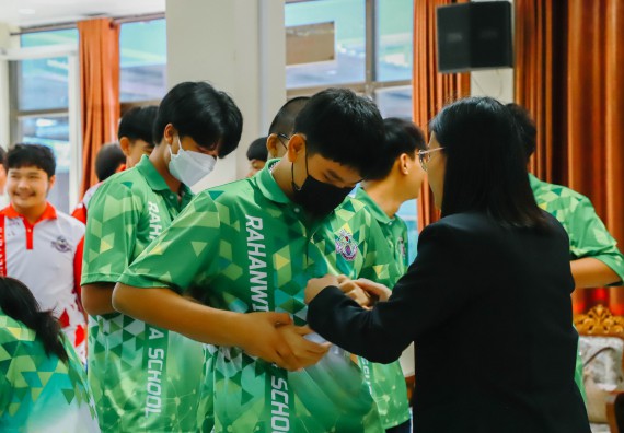 คณะวิทยาศาสตร์และเทคโนโลยี จัดค่ายวิทยาศาสตร์สัญจร ปีการศึกษา 2566  โรงเรียนระหานวิทยา 