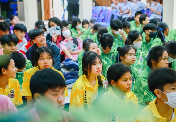 คณะวิทยาศาสตร์และเทคโนโลยี จัดค่ายวิทยาศาสตร์สัญจร ปีการศึกษา 2566  โรงเรียนระหานวิทยา 