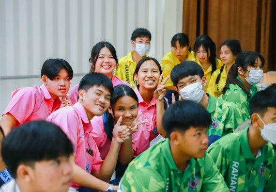 คณะวิทยาศาสตร์และเทคโนโลยี จัดค่ายวิทยาศาสตร์สัญจร ปีการศึกษา 2566  โรงเรียนระหานวิทยา 