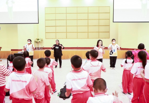 ภาพกิจกรรม  โครงการฝึกทักษะเพื่อพัฒนาอัจฉริยะภาพวิทยาศาสตร์ กิจกรรมค่ายวิทยาศาสตร์รุ่นจิ๋ว สำหรับนักเรียนห้องเรียนพิเศษคณิตศาสตร์ และวิทยาศาสตร์ (MSP)