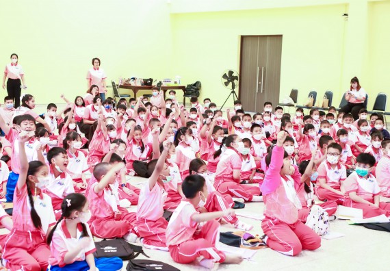 ภาพกิจกรรม  โครงการฝึกทักษะเพื่อพัฒนาอัจฉริยะภาพวิทยาศาสตร์ กิจกรรมค่ายวิทยาศาสตร์รุ่นจิ๋ว สำหรับนักเรียนห้องเรียนพิเศษคณิตศาสตร์ และวิทยาศาสตร์ (MSP)