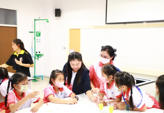 ภาพกิจกรรม  โครงการฝึกทักษะเพื่อพัฒนาอัจฉริยะภาพวิทยาศาสตร์ กิจกรรมค่ายวิทยาศาสตร์รุ่นจิ๋ว สำหรับนักเรียนห้องเรียนพิเศษคณิตศาสตร์ และวิทยาศาสตร์ (MSP)