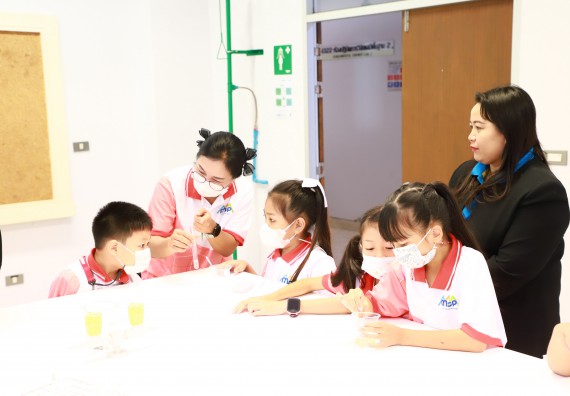 ภาพกิจกรรม  โครงการฝึกทักษะเพื่อพัฒนาอัจฉริยะภาพวิทยาศาสตร์ กิจกรรมค่ายวิทยาศาสตร์รุ่นจิ๋ว สำหรับนักเรียนห้องเรียนพิเศษคณิตศาสตร์ และวิทยาศาสตร์ (MSP)