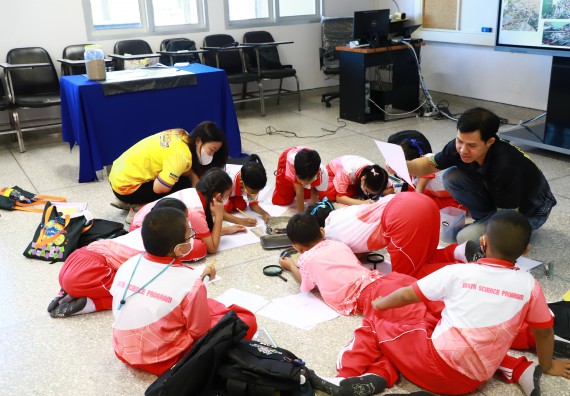 ภาพกิจกรรม  โครงการฝึกทักษะเพื่อพัฒนาอัจฉริยะภาพวิทยาศาสตร์ กิจกรรมค่ายวิทยาศาสตร์รุ่นจิ๋ว สำหรับนักเรียนห้องเรียนพิเศษคณิตศาสตร์ และวิทยาศาสตร์ (MSP)