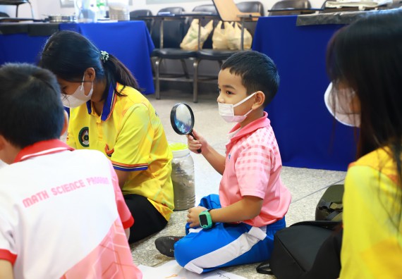 ภาพกิจกรรม  โครงการฝึกทักษะเพื่อพัฒนาอัจฉริยะภาพวิทยาศาสตร์ กิจกรรมค่ายวิทยาศาสตร์รุ่นจิ๋ว สำหรับนักเรียนห้องเรียนพิเศษคณิตศาสตร์ และวิทยาศาสตร์ (MSP)