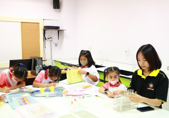 ภาพกิจกรรม  โครงการฝึกทักษะเพื่อพัฒนาอัจฉริยะภาพวิทยาศาสตร์ กิจกรรมค่ายวิทยาศาสตร์รุ่นจิ๋ว สำหรับนักเรียนห้องเรียนพิเศษคณิตศาสตร์ และวิทยาศาสตร์ (MSP)