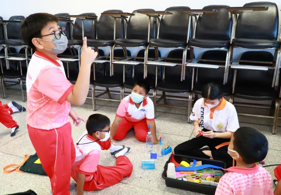 ภาพกิจกรรม  โครงการฝึกทักษะเพื่อพัฒนาอัจฉริยะภาพวิทยาศาสตร์ กิจกรรมค่ายวิทยาศาสตร์รุ่นจิ๋ว สำหรับนักเรียนห้องเรียนพิเศษคณิตศาสตร์ และวิทยาศาสตร์ (MSP)