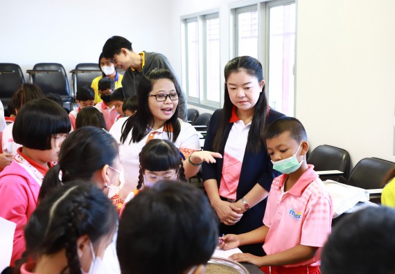 ภาพกิจกรรม  โครงการฝึกทักษะเพื่อพัฒนาอัจฉริยะภาพวิทยาศาสตร์ กิจกรรมค่ายวิทยาศาสตร์รุ่นจิ๋ว สำหรับนักเรียนห้องเรียนพิเศษคณิตศาสตร์ และวิทยาศาสตร์ (MSP)