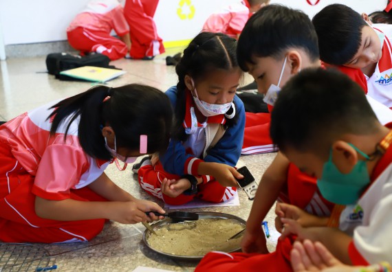 ภาพกิจกรรม  โครงการฝึกทักษะเพื่อพัฒนาอัจฉริยะภาพวิทยาศาสตร์ กิจกรรมค่ายวิทยาศาสตร์รุ่นจิ๋ว สำหรับนักเรียนห้องเรียนพิเศษคณิตศาสตร์ และวิทยาศาสตร์ (MSP)