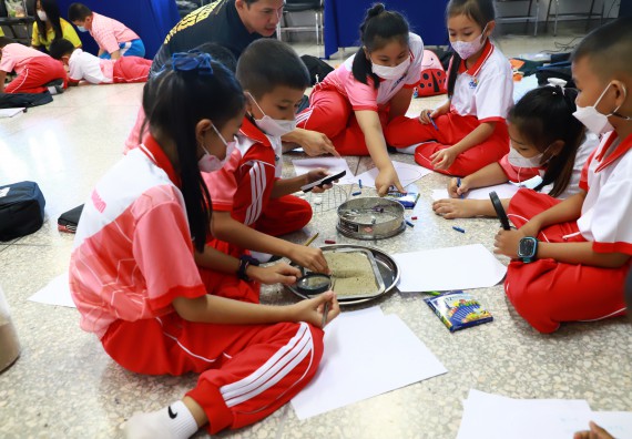 ภาพกิจกรรม  โครงการฝึกทักษะเพื่อพัฒนาอัจฉริยะภาพวิทยาศาสตร์ กิจกรรมค่ายวิทยาศาสตร์รุ่นจิ๋ว สำหรับนักเรียนห้องเรียนพิเศษคณิตศาสตร์ และวิทยาศาสตร์ (MSP)