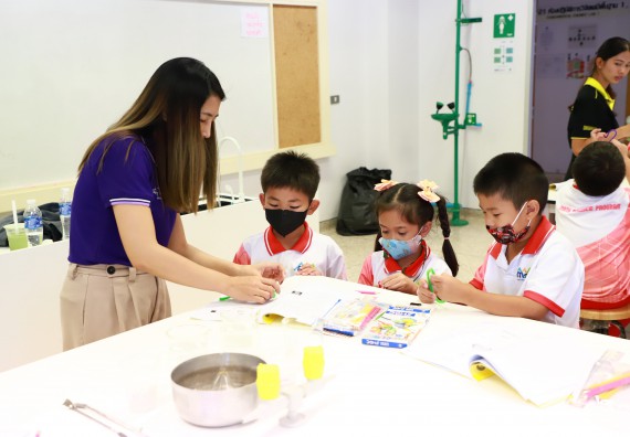 ภาพกิจกรรม  โครงการฝึกทักษะเพื่อพัฒนาอัจฉริยะภาพวิทยาศาสตร์ กิจกรรมค่ายวิทยาศาสตร์รุ่นจิ๋ว สำหรับนักเรียนห้องเรียนพิเศษคณิตศาสตร์ และวิทยาศาสตร์ (MSP)