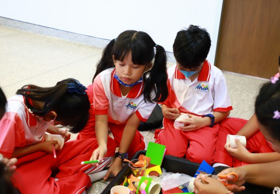 ภาพกิจกรรม  โครงการฝึกทักษะเพื่อพัฒนาอัจฉริยะภาพวิทยาศาสตร์ กิจกรรมค่ายวิทยาศาสตร์รุ่นจิ๋ว สำหรับนักเรียนห้องเรียนพิเศษคณิตศาสตร์ และวิทยาศาสตร์ (MSP)