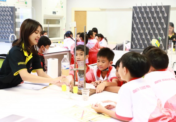 ภาพกิจกรรม  โครงการฝึกทักษะเพื่อพัฒนาอัจฉริยะภาพวิทยาศาสตร์ กิจกรรมค่ายวิทยาศาสตร์รุ่นจิ๋ว สำหรับนักเรียนห้องเรียนพิเศษคณิตศาสตร์ และวิทยาศาสตร์ (MSP)