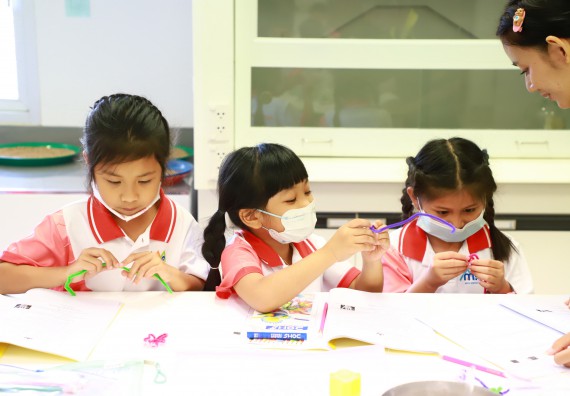 ภาพกิจกรรม  โครงการฝึกทักษะเพื่อพัฒนาอัจฉริยะภาพวิทยาศาสตร์ กิจกรรมค่ายวิทยาศาสตร์รุ่นจิ๋ว สำหรับนักเรียนห้องเรียนพิเศษคณิตศาสตร์ และวิทยาศาสตร์ (MSP)