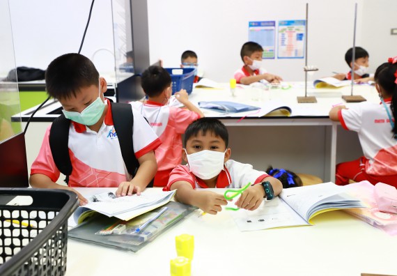 ภาพกิจกรรม  โครงการฝึกทักษะเพื่อพัฒนาอัจฉริยะภาพวิทยาศาสตร์ กิจกรรมค่ายวิทยาศาสตร์รุ่นจิ๋ว สำหรับนักเรียนห้องเรียนพิเศษคณิตศาสตร์ และวิทยาศาสตร์ (MSP)