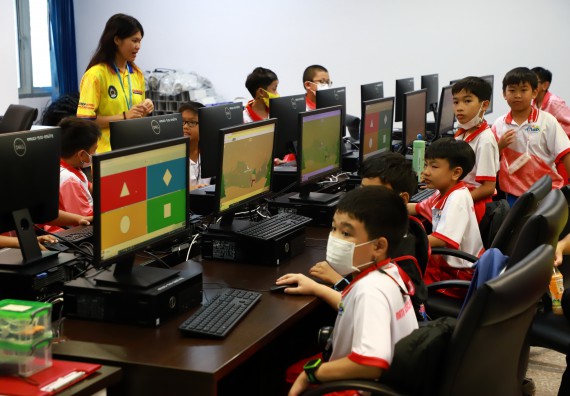 ภาพกิจกรรม  โครงการฝึกทักษะเพื่อพัฒนาอัจฉริยะภาพวิทยาศาสตร์ กิจกรรมค่ายวิทยาศาสตร์รุ่นจิ๋ว สำหรับนักเรียนห้องเรียนพิเศษคณิตศาสตร์ และวิทยาศาสตร์ (MSP)