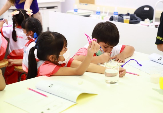 ภาพกิจกรรม  โครงการฝึกทักษะเพื่อพัฒนาอัจฉริยะภาพวิทยาศาสตร์ กิจกรรมค่ายวิทยาศาสตร์รุ่นจิ๋ว สำหรับนักเรียนห้องเรียนพิเศษคณิตศาสตร์ และวิทยาศาสตร์ (MSP)