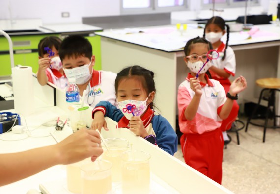 ภาพกิจกรรม  โครงการฝึกทักษะเพื่อพัฒนาอัจฉริยะภาพวิทยาศาสตร์ กิจกรรมค่ายวิทยาศาสตร์รุ่นจิ๋ว สำหรับนักเรียนห้องเรียนพิเศษคณิตศาสตร์ และวิทยาศาสตร์ (MSP)