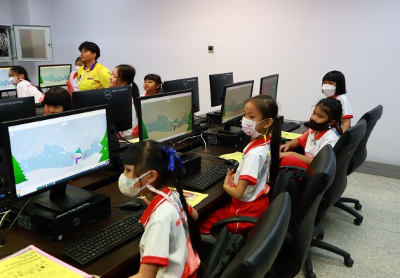 ภาพกิจกรรม  โครงการฝึกทักษะเพื่อพัฒนาอัจฉริยะภาพวิทยาศาสตร์ กิจกรรมค่ายวิทยาศาสตร์รุ่นจิ๋ว สำหรับนักเรียนห้องเรียนพิเศษคณิตศาสตร์ และวิทยาศาสตร์ (MSP)