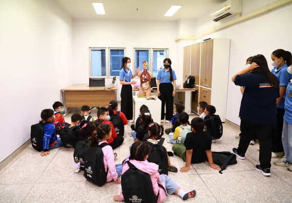 ภาพกิจกรรม  โครงการฝึกทักษะเพื่อพัฒนาอัจฉริยะภาพวิทยาศาสตร์ กิจกรรมค่ายวิทยาศาสตร์รุ่นจิ๋ว สำหรับนักเรียนห้องเรียนพิเศษคณิตศาสตร์ และวิทยาศาสตร์ (MSP)