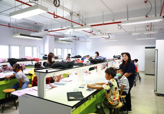 ภาพกิจกรรม  โครงการฝึกทักษะเพื่อพัฒนาอัจฉริยะภาพวิทยาศาสตร์ กิจกรรมค่ายวิทยาศาสตร์รุ่นจิ๋ว สำหรับนักเรียนห้องเรียนพิเศษคณิตศาสตร์ และวิทยาศาสตร์ (MSP)