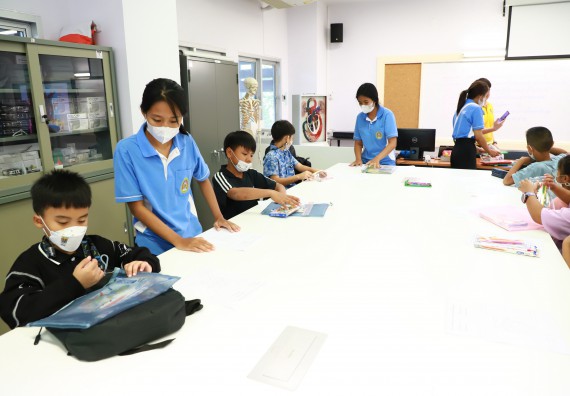 ภาพกิจกรรม  โครงการฝึกทักษะเพื่อพัฒนาอัจฉริยะภาพวิทยาศาสตร์ กิจกรรมค่ายวิทยาศาสตร์รุ่นจิ๋ว สำหรับนักเรียนห้องเรียนพิเศษคณิตศาสตร์ และวิทยาศาสตร์ (MSP)