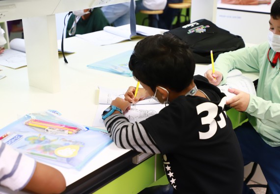 ภาพกิจกรรม  โครงการฝึกทักษะเพื่อพัฒนาอัจฉริยะภาพวิทยาศาสตร์ กิจกรรมค่ายวิทยาศาสตร์รุ่นจิ๋ว สำหรับนักเรียนห้องเรียนพิเศษคณิตศาสตร์ และวิทยาศาสตร์ (MSP)